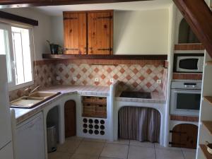 Villas Splendid Provencal Villa with Pool and View : photos des chambres