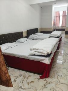 Hotel mahakumbh Nearest Arail Ghat