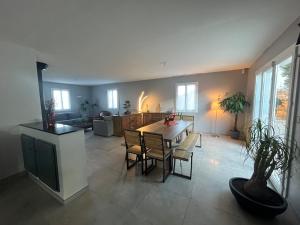 Villas Belle villa proche du centre ville : photos des chambres