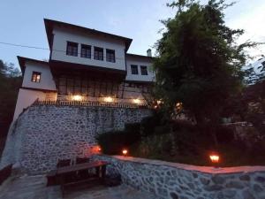Velev House
