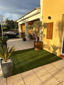 Villas Villa T6 d-exception entre Toulouse et Carcassonne , Vue sur les Pyrenees : photos des chambres