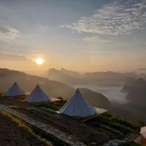 Sunrise Ha Giang Camping An Introspective Stay - Suy Tung Su