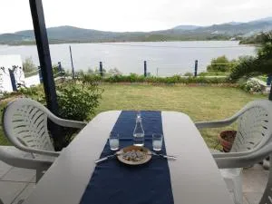 Sea view villa - Pteleós