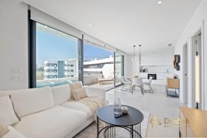 A dream apartment in Higuerón West