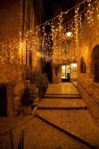 Villas Maisonnette renovee entre mer et montagne avec 4 couchages au coeur du village medieval de Tourrettes sur loup proche st Paul de vence Grasse Gourdon Nice Cannes : photos des chambres