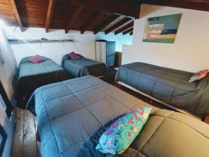 hermosa casa a una cuadra del lago