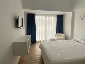 Bouvardia Inn - Гьоджек