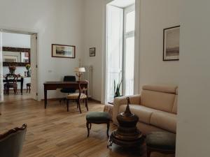 Lo Specchio dei Papiri