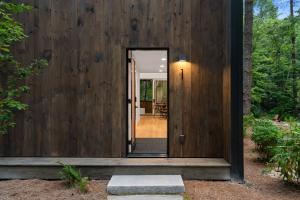 Modern cabin #1 Close to town