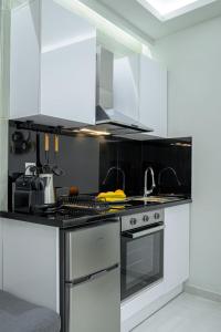 George luxury stone apartment