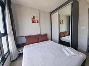 The Base市中心网红超大泳池 高速网络