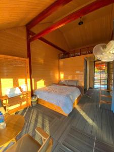 Săn Mây Homestay and Coffee Măng Đen