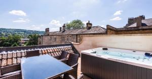 Vintner Townhouse Artisan Quarter Bath