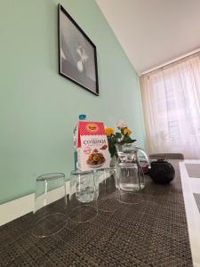 Modern, Cute and Comfy Apartment - FREE PRIVATE PARKING