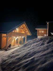 Maisons de vacances 1000 Borne Caffe Hebergements Insolites : photos des chambres