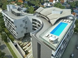 BlueSky Apart & Parking - 英格尼耶罗马斯维茨