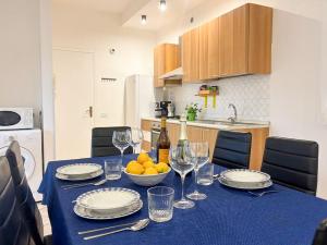 Case Vacanze Mare Nostrum - Villas in front of the Beach with Pool