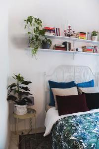 Central Garden Studio