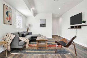 LA Rooftop Paradise 2