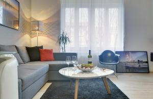 D&A Center Apartments with FREE Parking