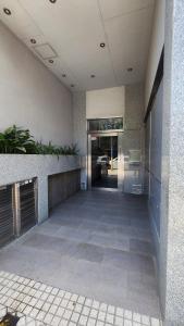 Apartamento Luminoso con Balcón a 200 metros de la terminal