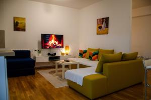 Modern Rajcikk Apartment nearby downtown & Vardar river