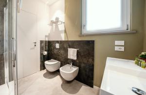 Double or Twin Room with Lake View