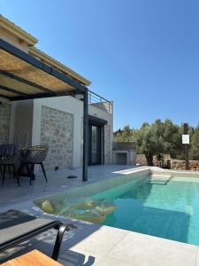 Calmia Fine Living Villas