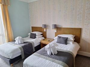 Twin Room with Shower room in Swn Y Mor