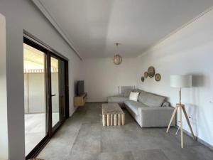 Beachfront Apartment in Varkiza