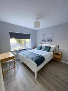 Luxury By The Coast- sleeps 4