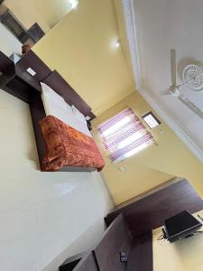 Hotel Gopi Vallabh I 200mtr from shreenathji temple only 966o9o1oo6