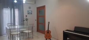 DESIDERIO - Holiday House