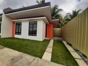 Whole Furnished House with Parking and Sea View