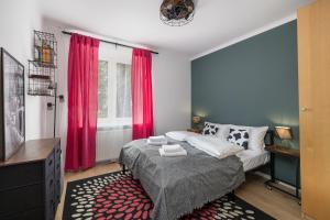 Moko - Moko - 10min Metro - 5min MSWiA - 5min SGH - 2km WUM