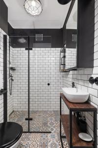 Moko - Moko - 10min Metro - 5min MSWiA - 5min SGH - 2km WUM