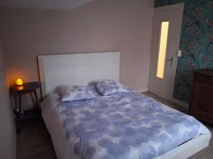 Sejours chez l'habitant Chambre lit double pres de la Loire : photos des chambres