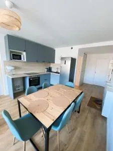 Chambre et salle de bain PRIVÉE dans Appartement PARTAGÉ avec toilettes partagés - Talence - Tram B - Ref R1 - 塔朗斯