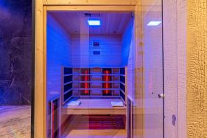 Chambre Lit King-Size avec Baignoire Spa