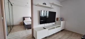 2 rooms modern flat near the hockey stadium