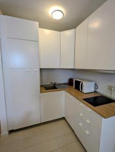 Seafront Apt 2Bedr with view "AuricSuites"