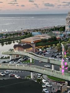 WHITE PEARL - Orbi City