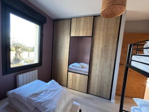 Maisons de vacances Gites Rozanna avec acces detente SPA JACUZZI : photos des chambres