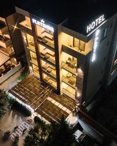 Hotel Platinum Lux