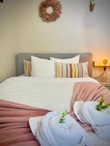 Private Place to Stay self check in-nonstop- NETFLIX-WIFI - Soceni