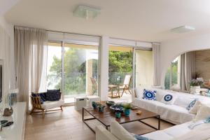 3BR Beachfront Gem in Limassol