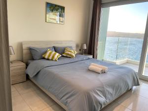 Stunning Sea View Apartment