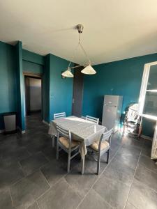 Maisons de vacances Maison au bord du lac : photos des chambres