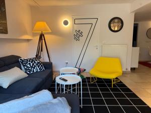 Luxury StudioArchit 7 & jacuzzi suite