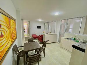 Apartamento nuevo a 300 mts malecón del rio